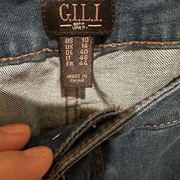 G.I.L.I. Flare Denim - Picture 4 of 8
